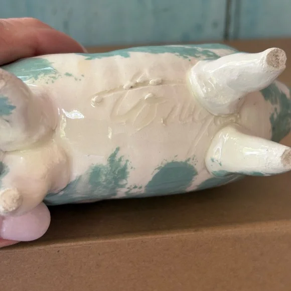 Hand-Crafted Ceramic Piggy Salt Shaker in Green and White - Picture 5 of 8
